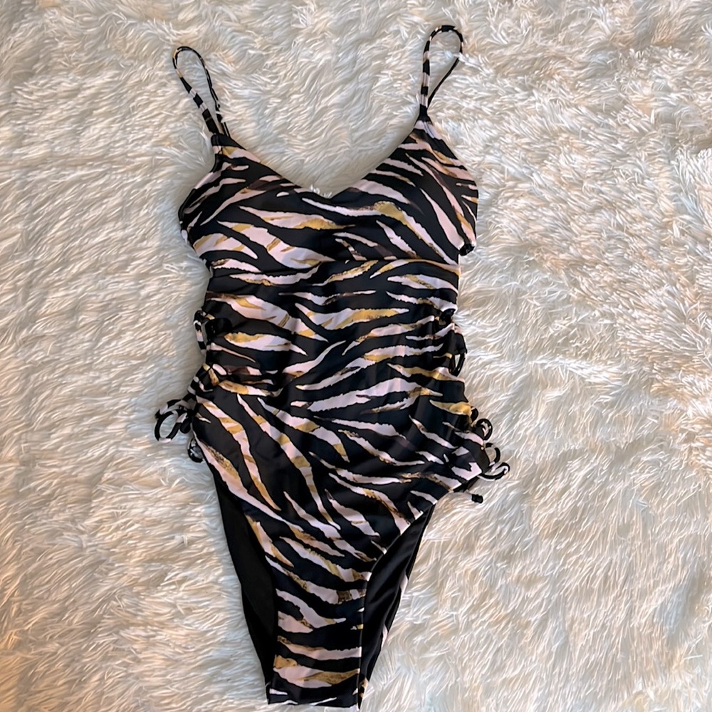 One piece NEUTRAL SWIMSUIT🩱